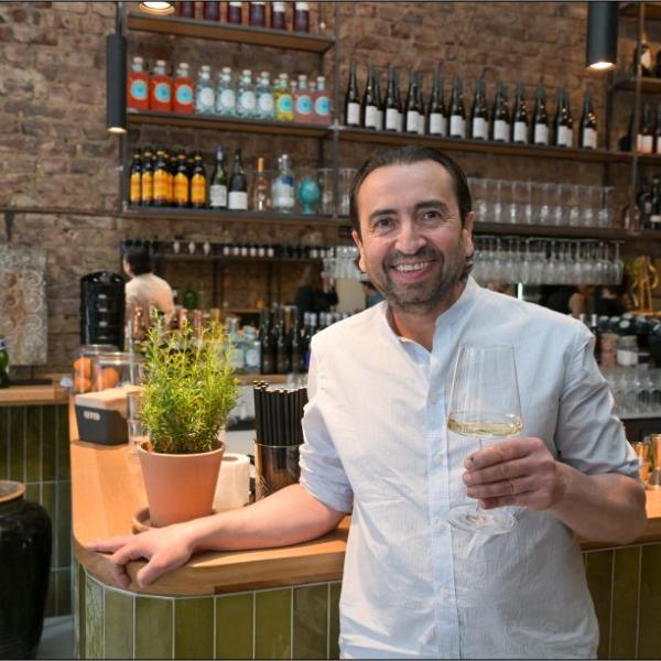 Perfetto Vino, Geschäftsführer Eddi Turkmen | Foto: Walter Schernstein